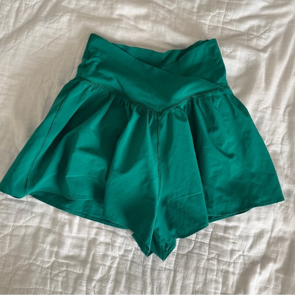 OFFLINE By Aerie Real Me Crossover Flowy Short size XS Green - Picture 1 of 11